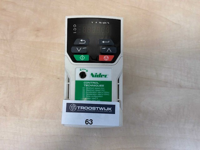Control techniques nedic m200-012 frequentieregelaar - afbeelding 1 van  3
