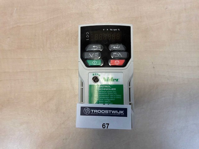Control techniques nedic m200-012 frequentieregelaar - afbeelding 1 van  3