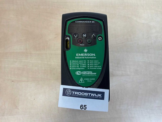 Control techniques ska1200037 frequentieregelaar - afbeelding 1 van  3