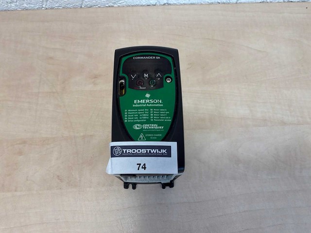 Control techniques ska1200075 frequentieregelaar - afbeelding 1 van  2