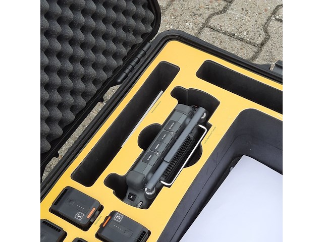 Controller en 8x accu t.b.v drone in koffer, dji, o.a rm700b - afbeelding 4 van  15