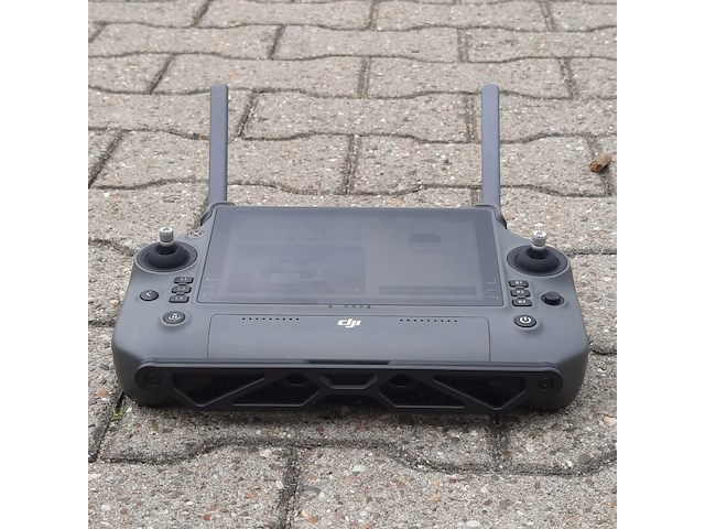 Controller en 8x accu t.b.v drone in koffer, dji, o.a rm700b - afbeelding 11 van  15