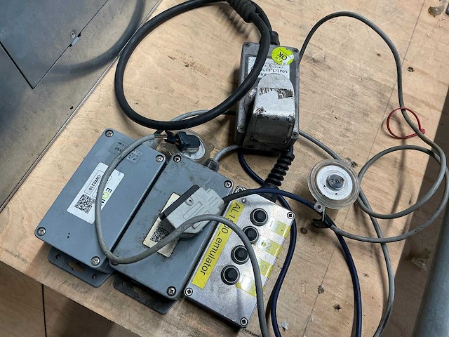 Controllers en divers - afbeelding 3 van  3