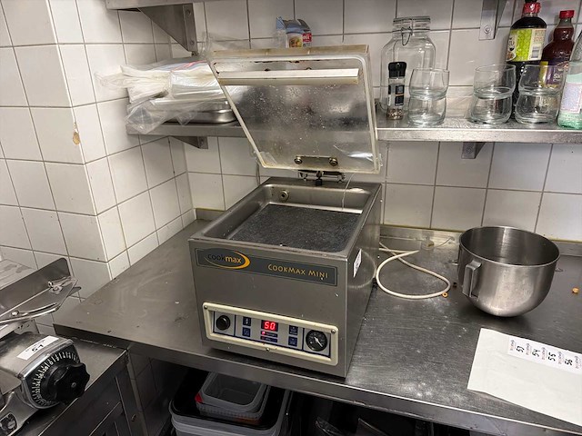 Cookmax mini vacuümvulmachine - afbeelding 1 van  4