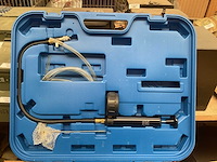 Cooling system leakage test and filling set - afbeelding 3 van  4