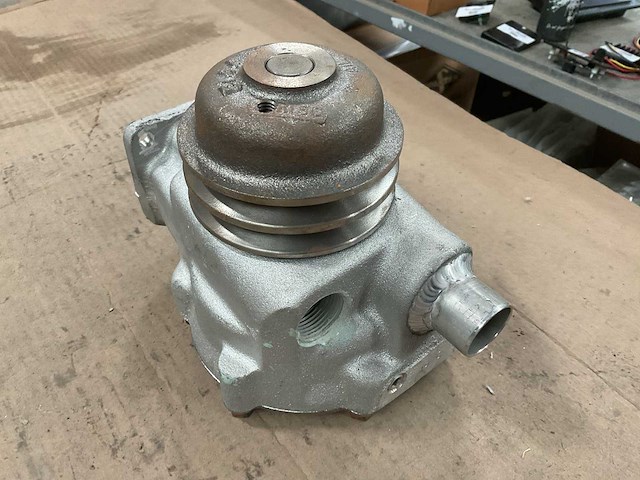 Cooling system pump - afbeelding 3 van  5