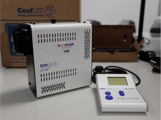 Coolled pe-300 microscoop led-lichtbron - afbeelding 1 van  3