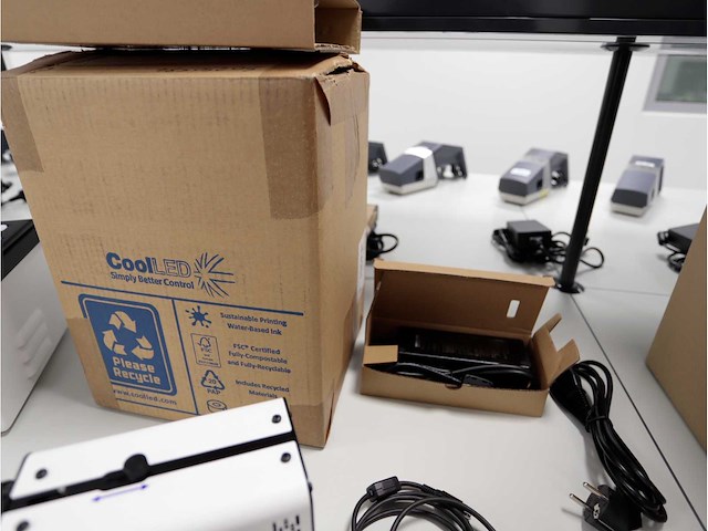 Coolled pe-300 microscoop led-lichtbron - afbeelding 4 van  4