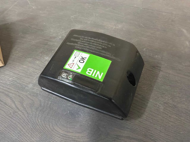 Cooper crouse-hinds 2710-3a oplaadbare batterij - afbeelding 3 van  9