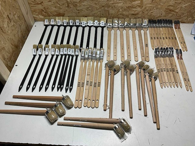 Copenhagen bokkepoot kwasten div soorten (66x) - afbeelding 1 van  18