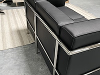 Corbusier lc2 2-zits sofa in echt zwart leer, zwart / chroom - afbeelding 4 van  8