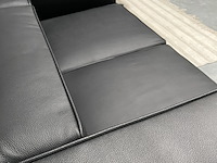 Corbusier lc2 2-zits sofa in echt zwart leer, zwart / chroom - afbeelding 5 van  8