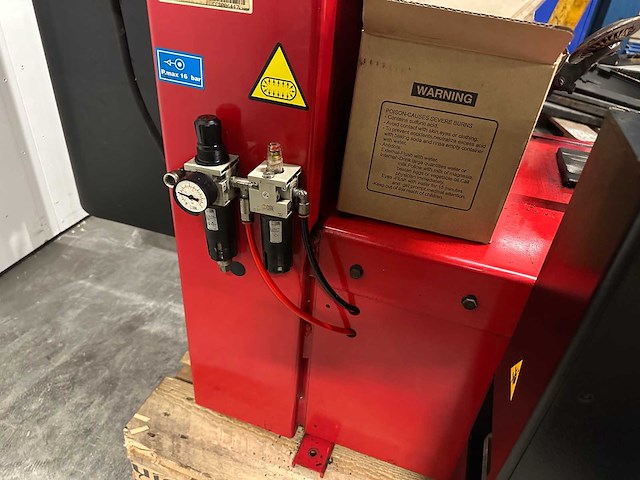 Corghi - master 26 - banden de-en montageapparaat - afbeelding 11 van  11