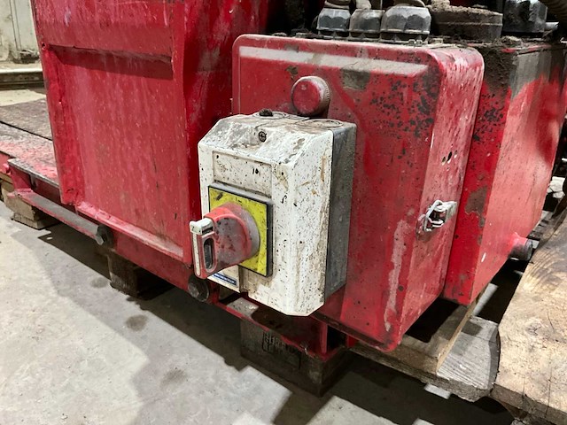 Corghi a.g. double banden machine - afbeelding 10 van  11