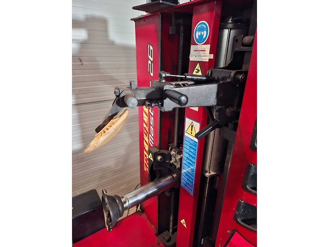 Corghi bandenapparaat - 2009 - master 26 m - overige garage gereedschap - afbeelding 3 van  16