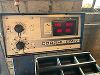 Corgi em-71 banden balanceerapparaat - afbeelding 3 van  5