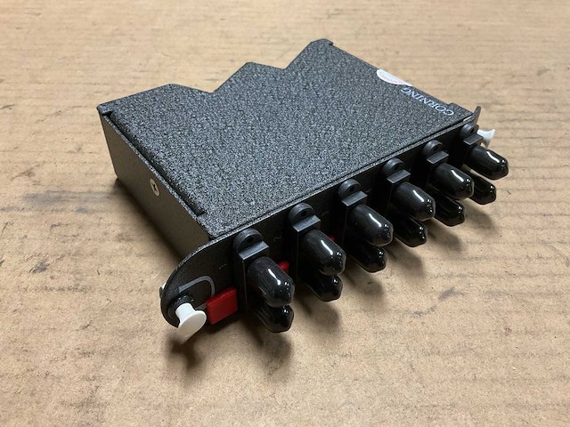 Corning 12f g62 stpc-mtpm cch module (9x) - afbeelding 1 van  4