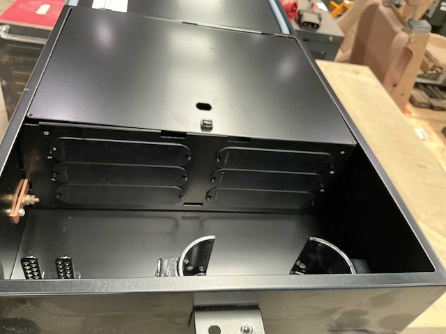 Corning bins lockers cabinet - afbeelding 5 van  5
