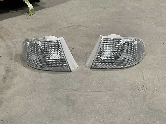 Corolla - tail lamp unit - autoverlichting (64x) - afbeelding 2 van  6