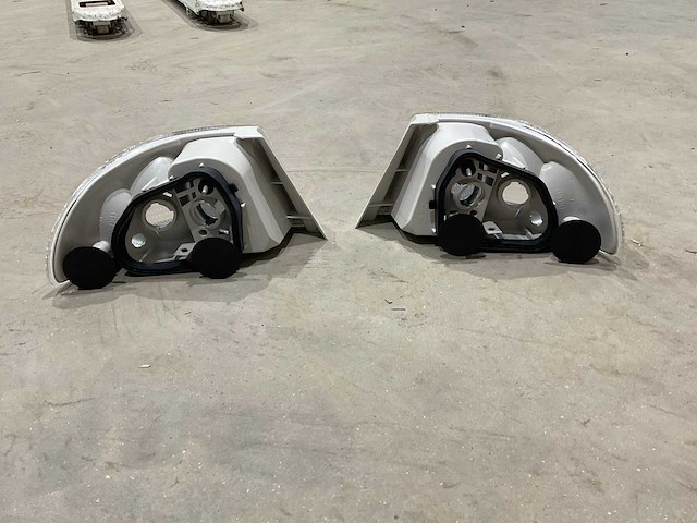 Corolla - tail lamp unit - autoverlichting (64x) - afbeelding 3 van  6