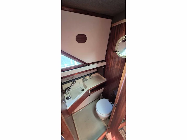 Coronet - 27 - motor yacht - afbeelding 3 van  31