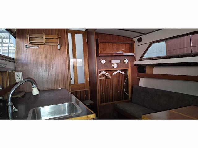 Coronet - 27 - motor yacht - afbeelding 13 van  31