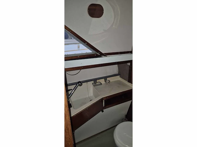 Coronet - 27 - motor yacht - afbeelding 15 van  31