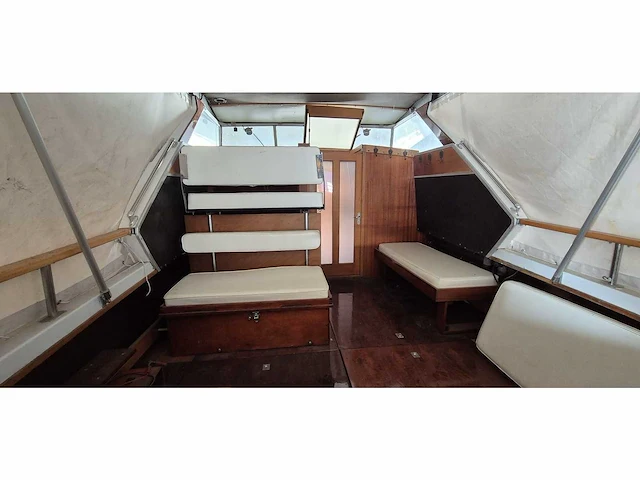 Coronet - 27 - motor yacht - afbeelding 16 van  31