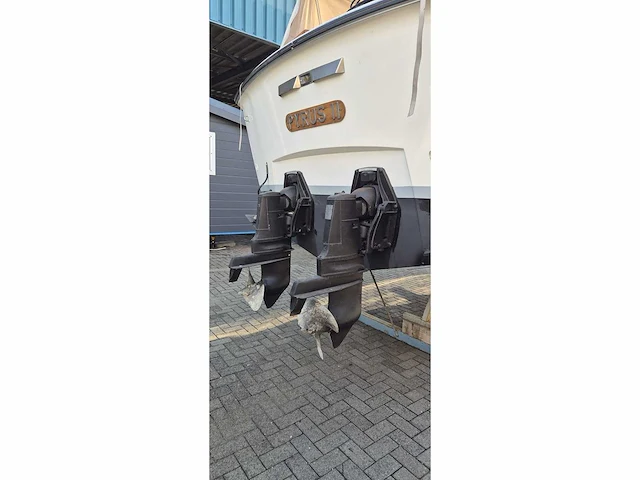 Coronet - 27 - motor yacht - afbeelding 28 van  31