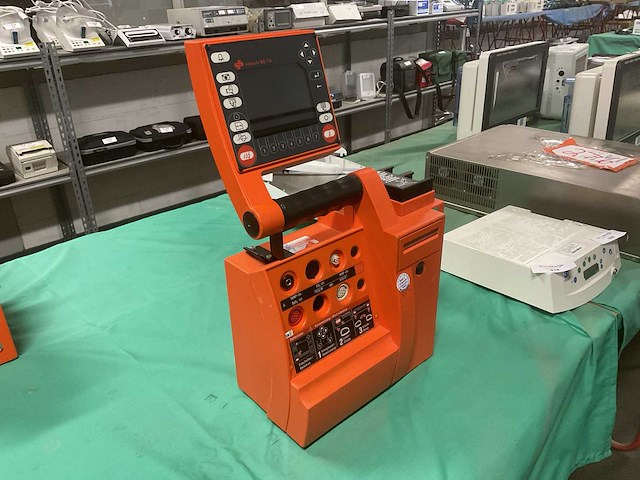 Corpuls semi automatic defibrillator - afbeelding 5 van  7