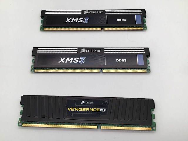 Corsair 8gb 1600mhz ddr3 pc geheugen geheugenkaart (3x) - afbeelding 3 van  3