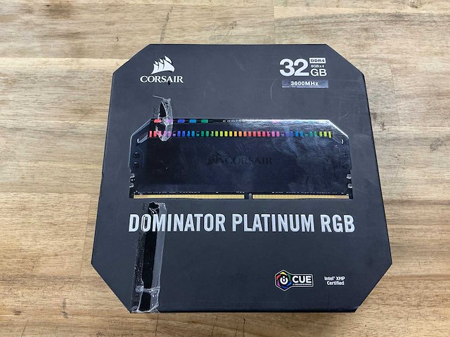 Corsair dominator plantinum rgb 32gb ddr4 3600mhz - afbeelding 2 van  3