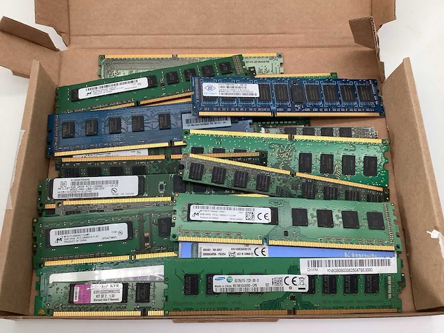 Corsair kingston samsung 2gb ddr3 desktop geheugen (25x) - afbeelding 3 van  5