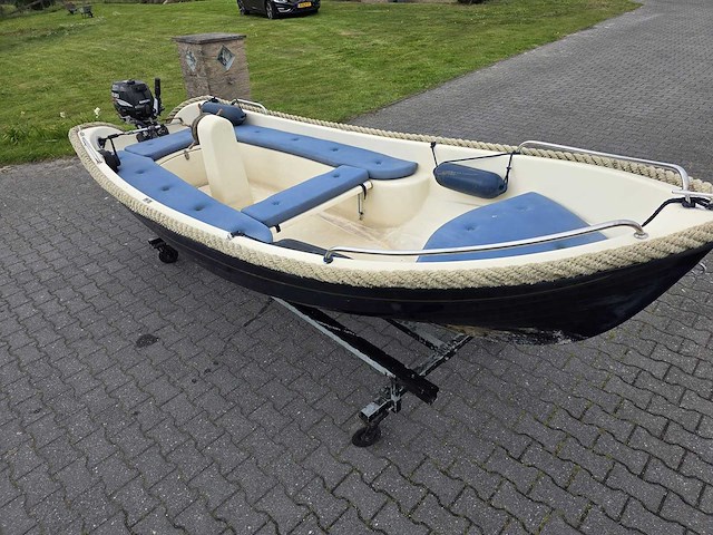 Corsiva - 430 - visboot met 6 pk suzuki 4-takt buitenboordmotor - afbeelding 3 van  18