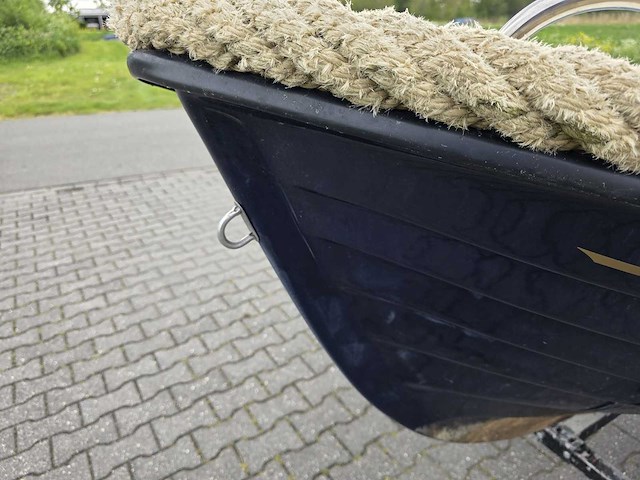 Corsiva - 430 - visboot met 6 pk suzuki 4-takt buitenboordmotor - afbeelding 8 van  18