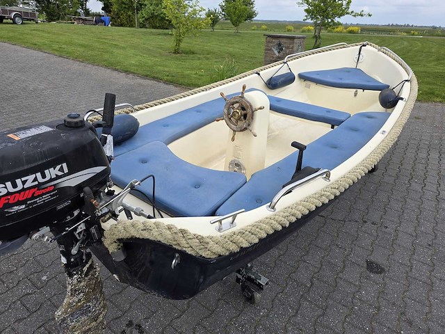 Corsiva - 430 - visboot met 6 pk suzuki 4-takt buitenboordmotor - afbeelding 17 van  18