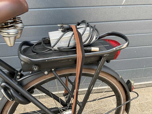 Cortina l4 e-u4 elektrische transportfiets - afbeelding 3 van  14