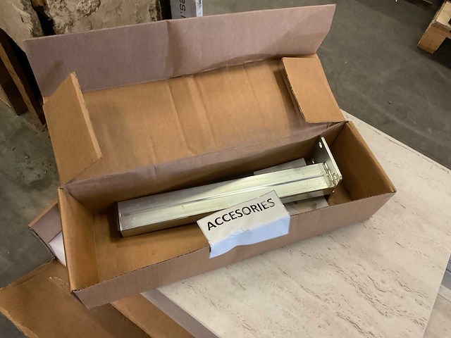 Cosentino simplicity wastafel silestone 180x60 cm - afbeelding 6 van  7