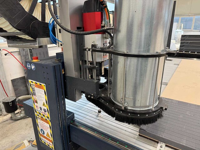 Cosign - 2019 - x500 - cnc-freesmachine met afzuiginstallatie - afbeelding 15 van  28