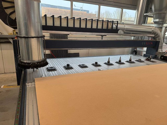 Cosign - 2019 - x500 - cnc-freesmachine met afzuiginstallatie - afbeelding 21 van  28