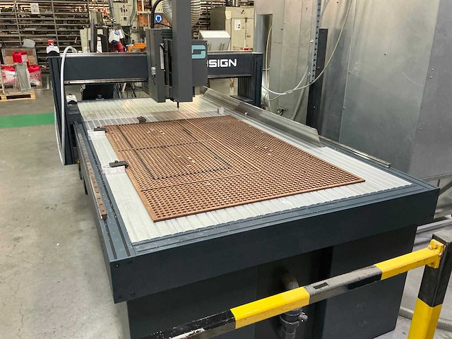 Cosign 500 cnc freesmachine - afbeelding 9 van  14
