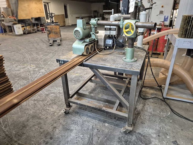 Cosma - 2017 - houtnerf machine - afbeelding 4 van  8