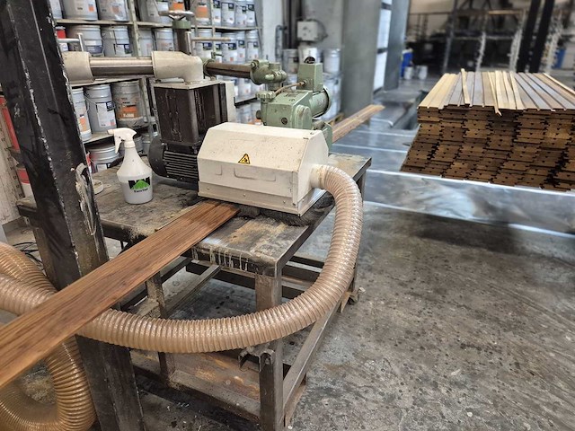 Cosma - 2017 - houtnerf machine - afbeelding 6 van  8