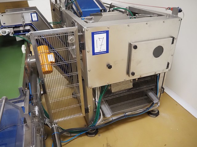 Cosmo food machinery s.r.l. - afbeelding 2 van  13