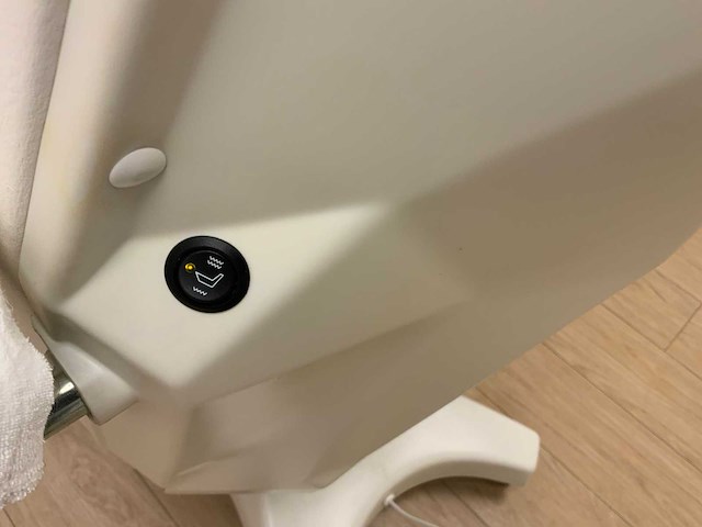 Cosmoderm d3m behandelstoel - afbeelding 4 van  13