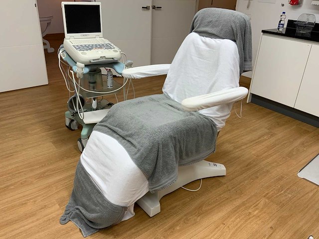 Cosmoderm d3m behandelstoel - afbeelding 1 van  10