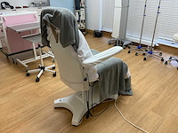 Cosmoderm d3m behandelstoel - afbeelding 7 van  10
