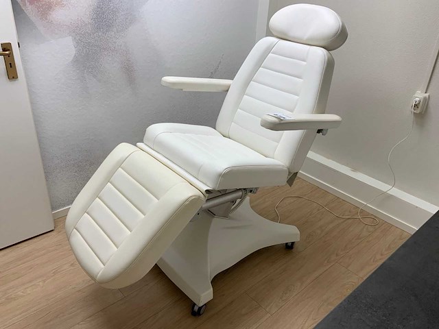 Cosmoderm reichert behandelstoel - afbeelding 6 van  12
