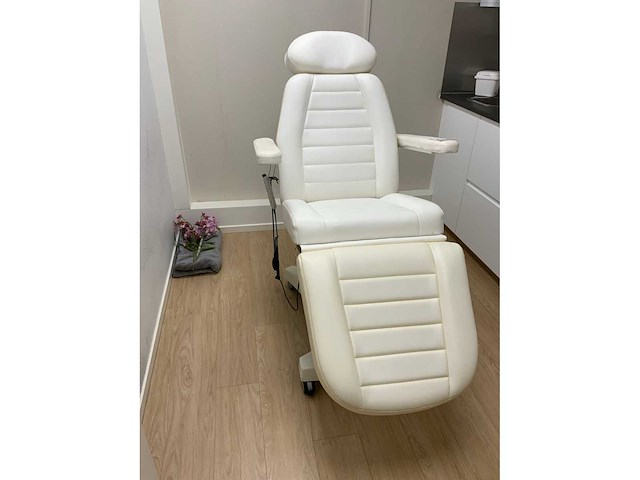 Cosmoderm reichert behandelstoel - afbeelding 7 van  12