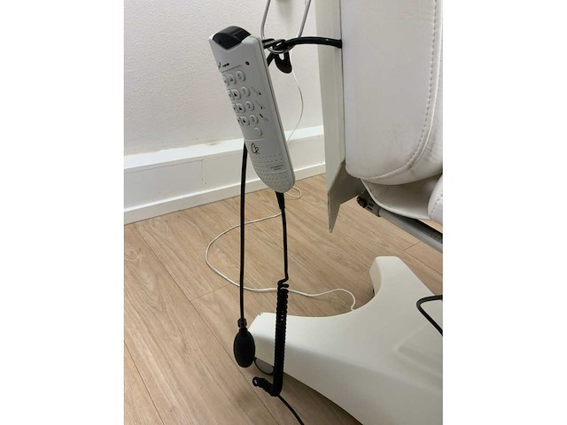 Cosmoderm reichert behandelstoel - afbeelding 12 van  12